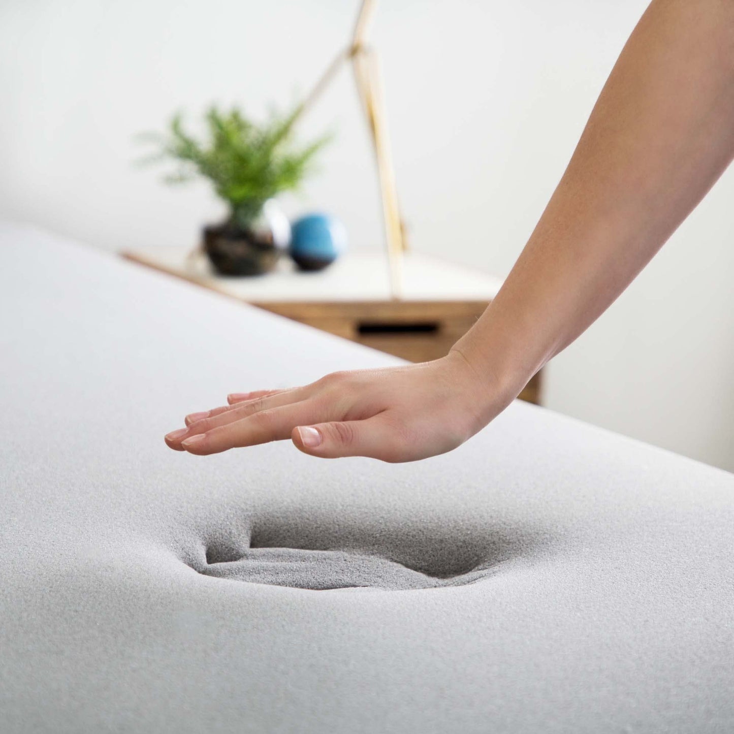 LUCID 7.5 cm Bamboo Charcoal Memory Foam Mattress Topper - Activated Charcoal - Breathable Mattress Topper, Super King (180 x 200 cm)