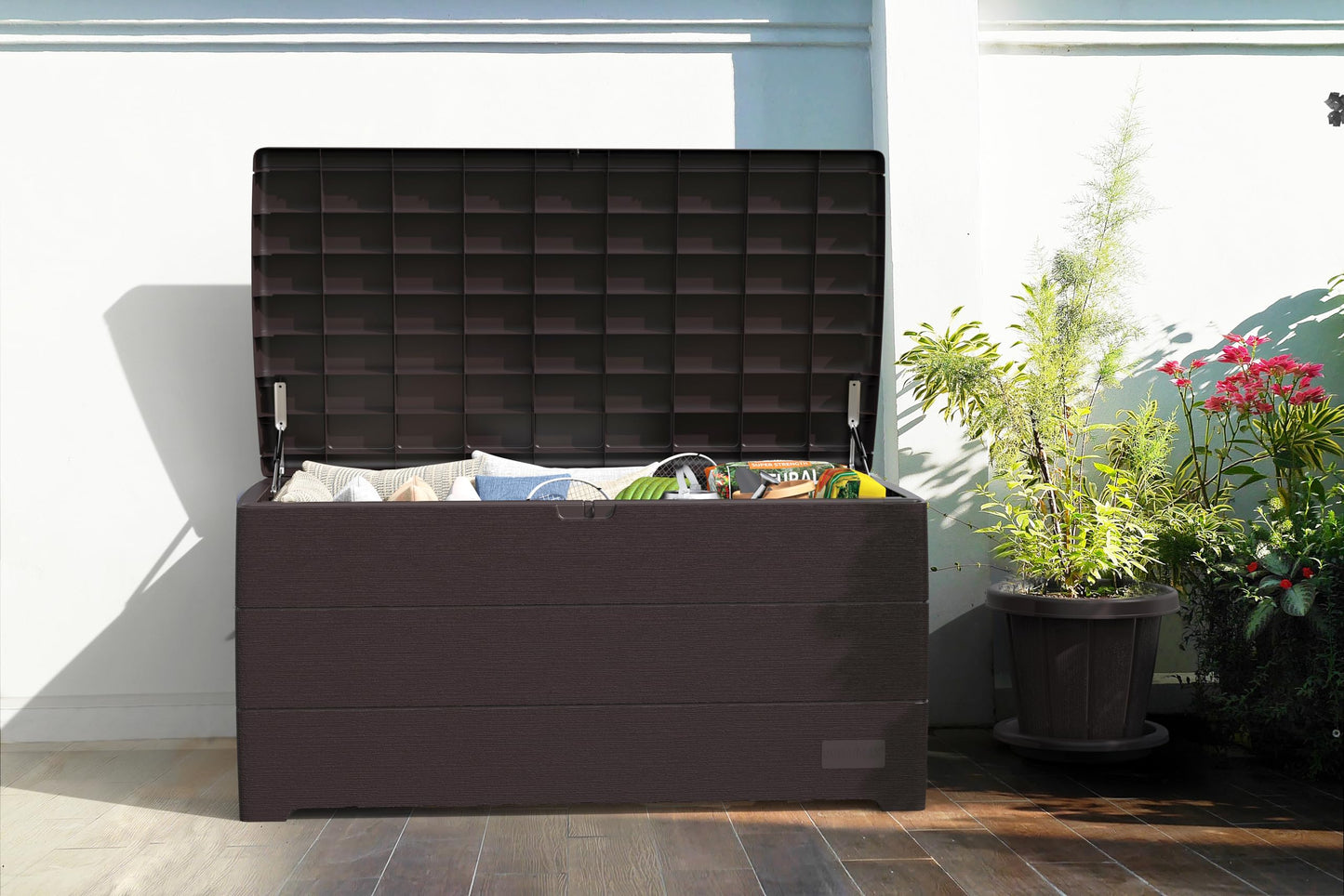 Duramax Cedargrain Durabox 416 Litre/ 110 Gallons, Outdoor Plastic Deck Box and Garden Furniture Organizer, Woodgrain Texture, Lockable Plastic Cushion Box with gas cylinder, Dark Brown